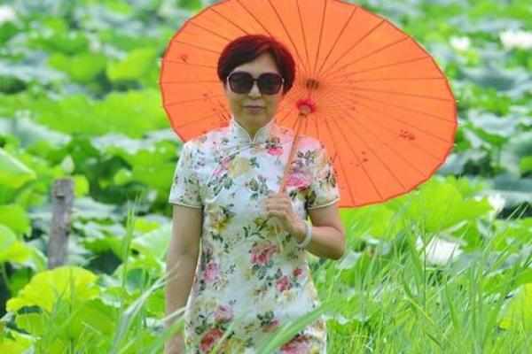 妤在名字中的灵动与诗意