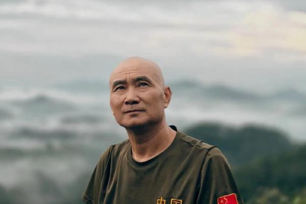 胡一鸣八字分析：掌握命运密码，改变人生轨迹